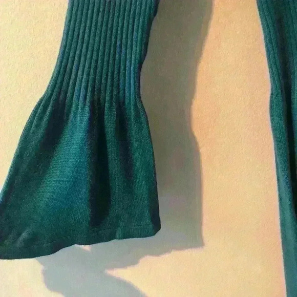 Falls Creek Girls Hunter Green Dress. - Picture 2 of 3